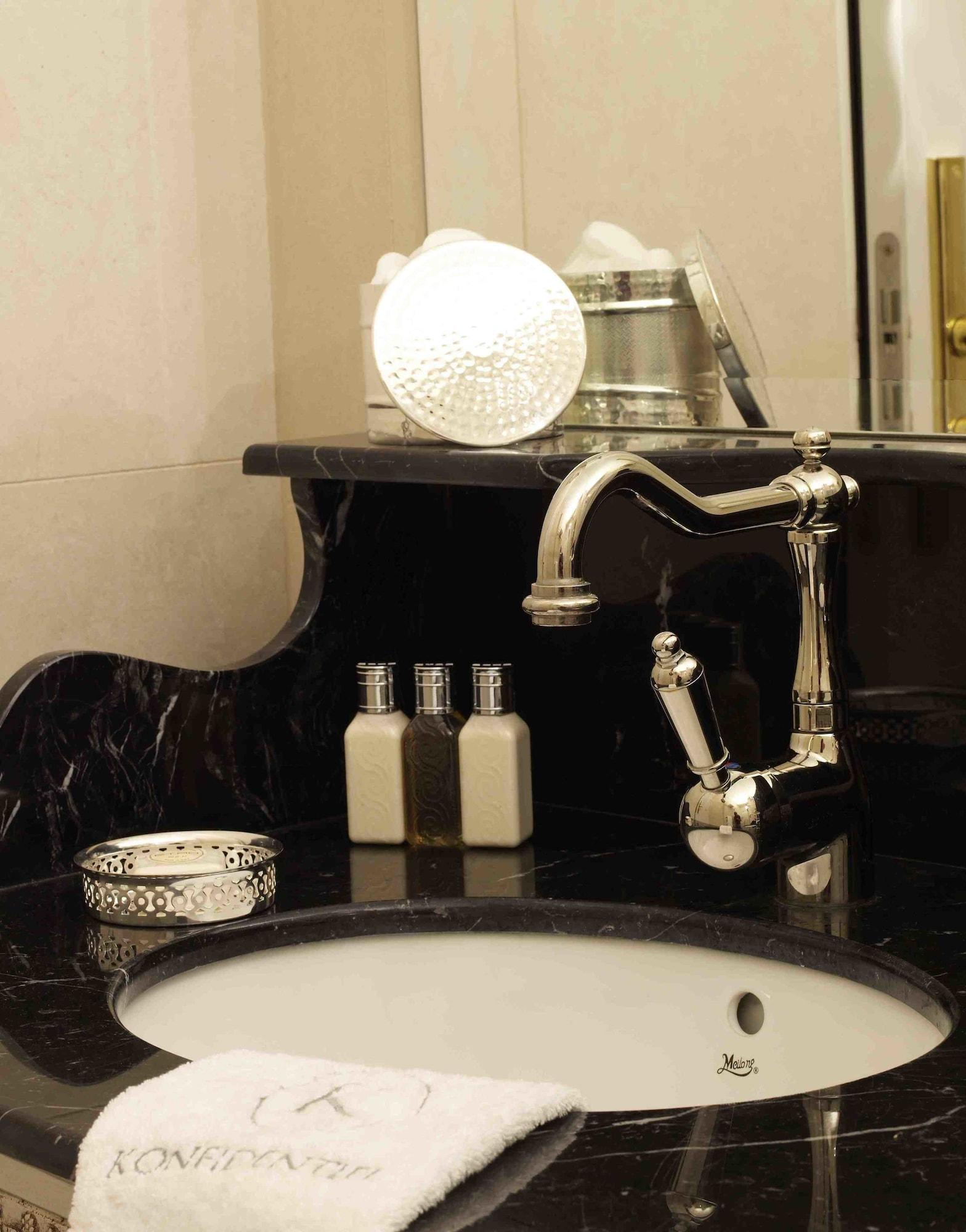 Boutique Hotel Konfidentiel Paris Rum bild