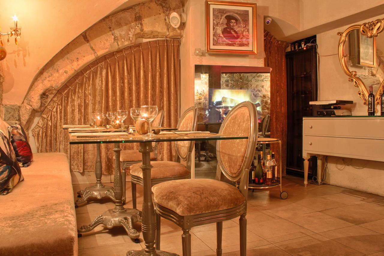 Boutique Hotel Konfidentiel Paris Exteriör bild